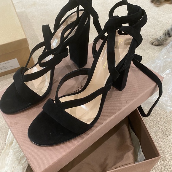 Gianvito Rossi Janis wrap sandal - Picture 5 of 6